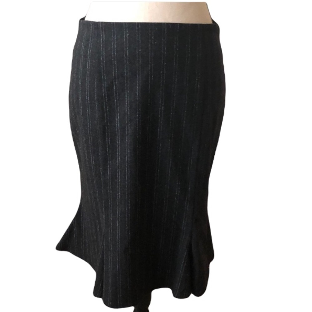 🟡pinstripe mid length skirt